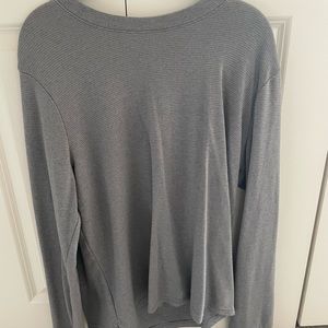 Express Striped Long Sleeve T Shirt in Heather Gray